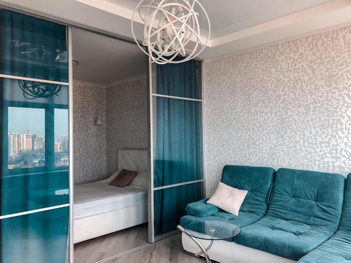 M&P Vip Appartments In Arkadia Odesa Exterior photo
