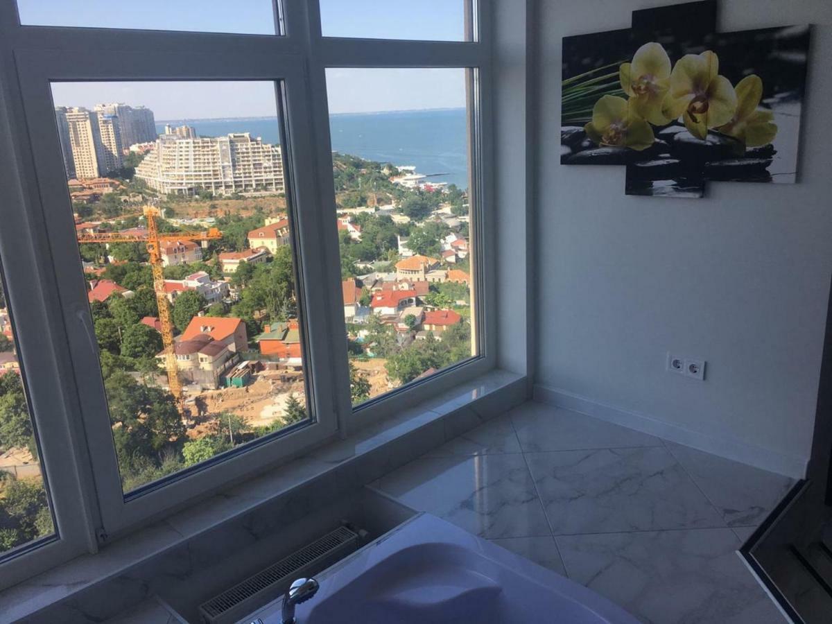 M&P Vip Appartments In Arkadia Odesa Exterior photo