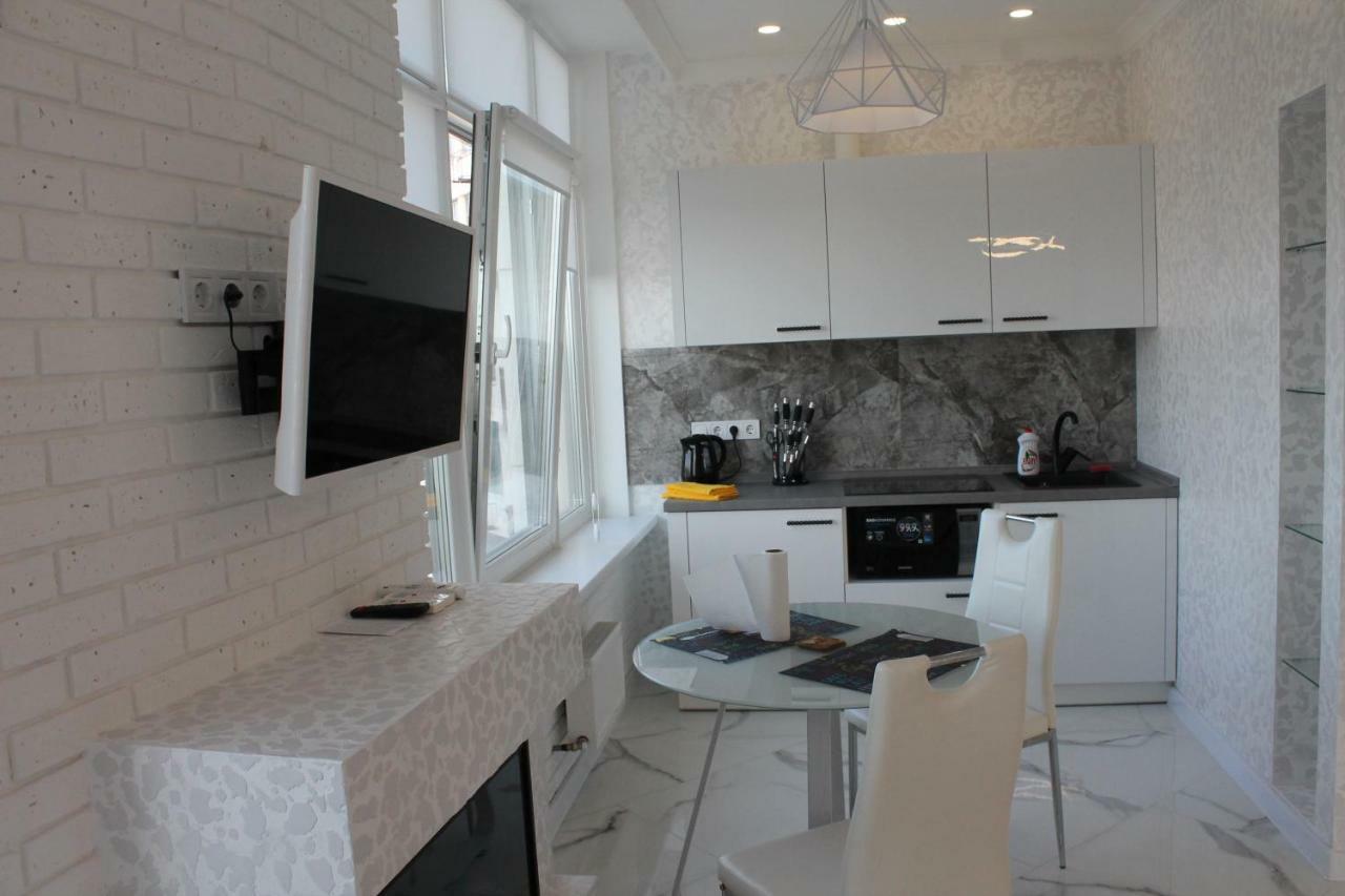 M&P Vip Appartments In Arkadia Odesa Exterior photo